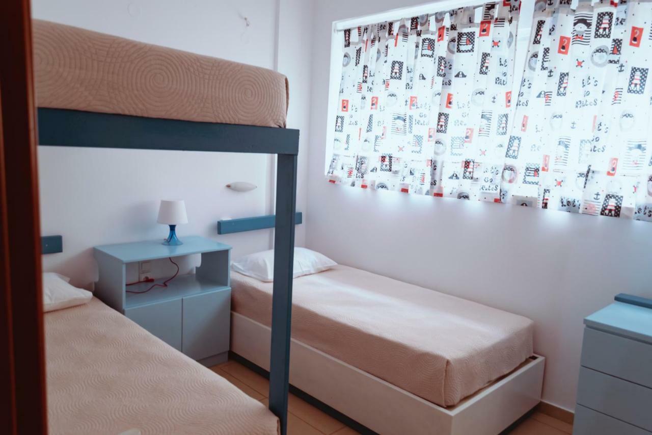 Sun Βy Τhe Sea 100M From The Beach Apartment Agia Pelagia  Exterior photo